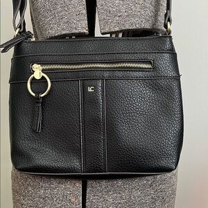 Liz Claiborne Black Textured Crossbody Bag Like New
